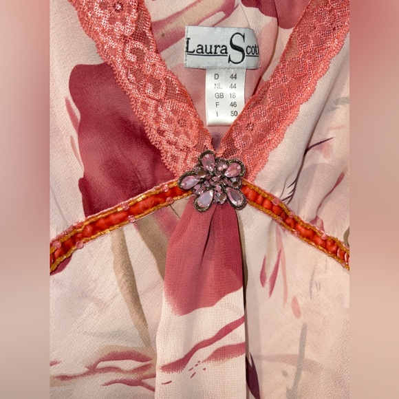 LAURA SCOTT Y2K TOP 🌺 - Picture 3 of 3